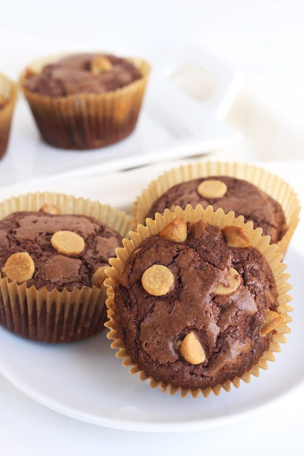 peanut butter chip brownie cupcakes