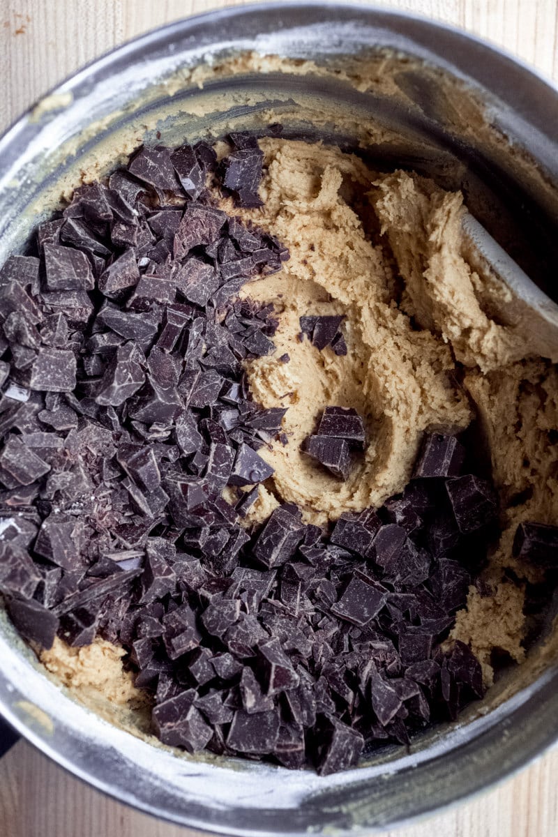 batter for chocolate chunk cookies