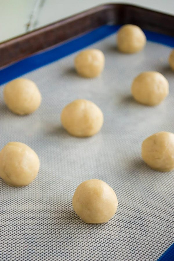 Peppermint Puffs cookies recipe by RecipeGirl.com