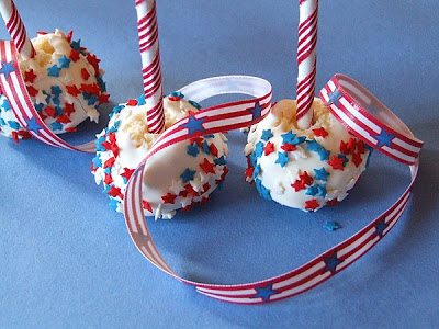 4th of july cheescake pops