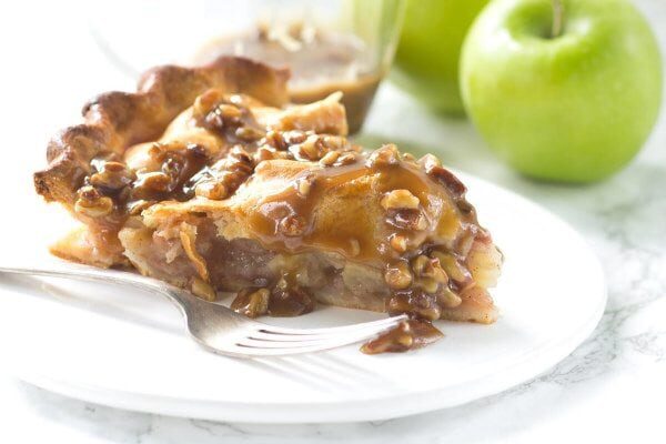 Praline Apple Pie recipe - from RecipeGirl.com