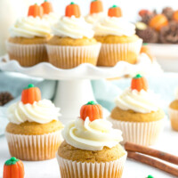 pumpkin cupcakes with cream cheese frosting