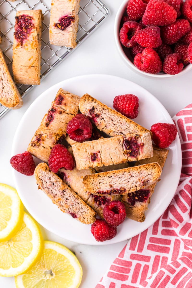 raspberry lemonade biscotti displayed on a plate