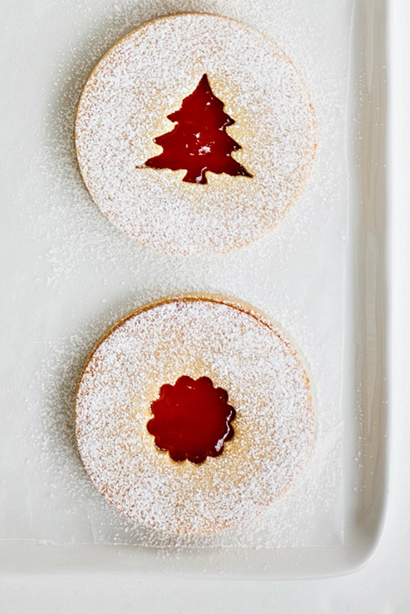 Strawberry Sandwich Cookies