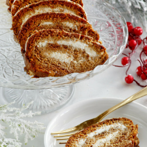 sliced gingerbread ice cream roll