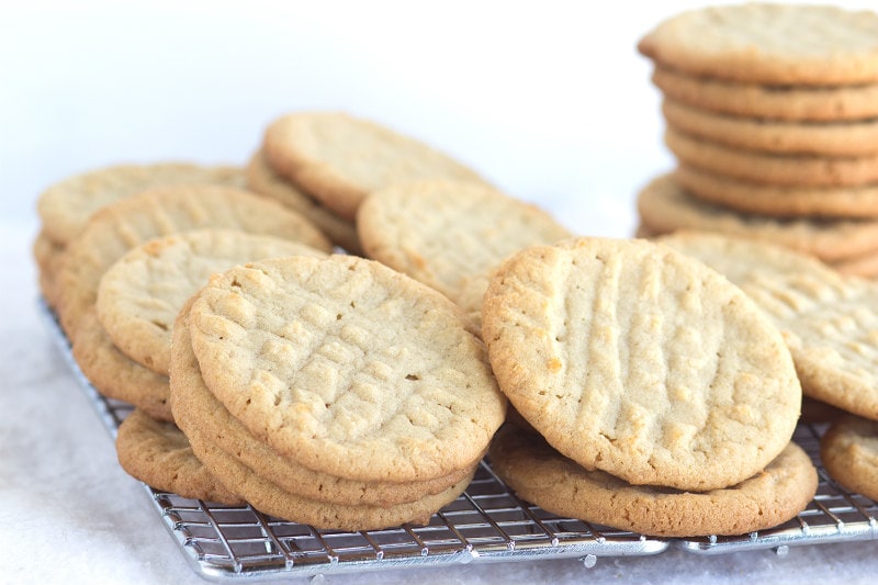 Great Grandma's Peanut Butter Cookies recipe from RecipeGirl.com #great #grandma #grandma's #grandmas #peanut #butter #peanutbutter #PB #best #easy #cookie #cookies #recipe Great Grandma's Peanut Butter Cookies