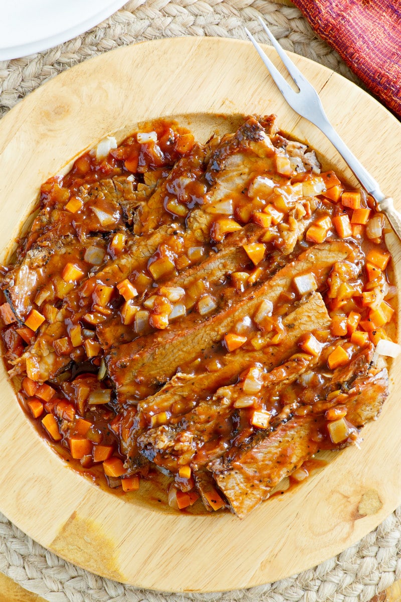 Simple Beef Brisket recipe from RecipeGirl.com #simple #easy #beef #brisket #recipe #RecipeGirl Simple Beef Brisket Recipe
