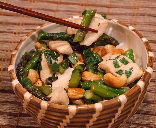 Chicken Stir Fry with Asparagus and Cashews recipe from RecipeGirl.com