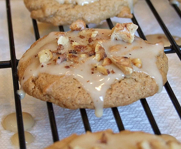 Maple Walnut Spice Cookies