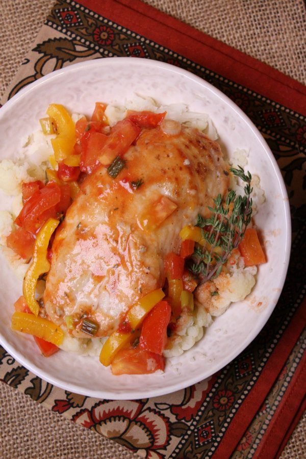 Sautéed Chicken with Tangy Tomato Sauce