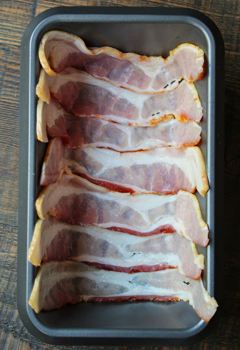 How to Make Bacon Wrapped Meatloaf : line a loaf pan with bacon