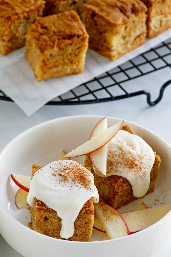 Dulce de Leche Apple Bars with Browned Butter Icing