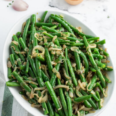 green beans with caramelized shallots