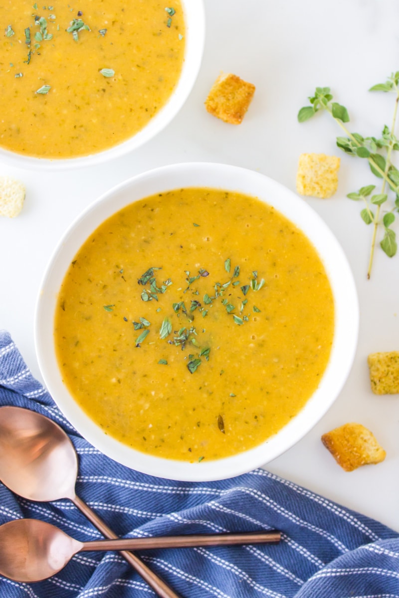 bowls of zucchini fresh oregano soup