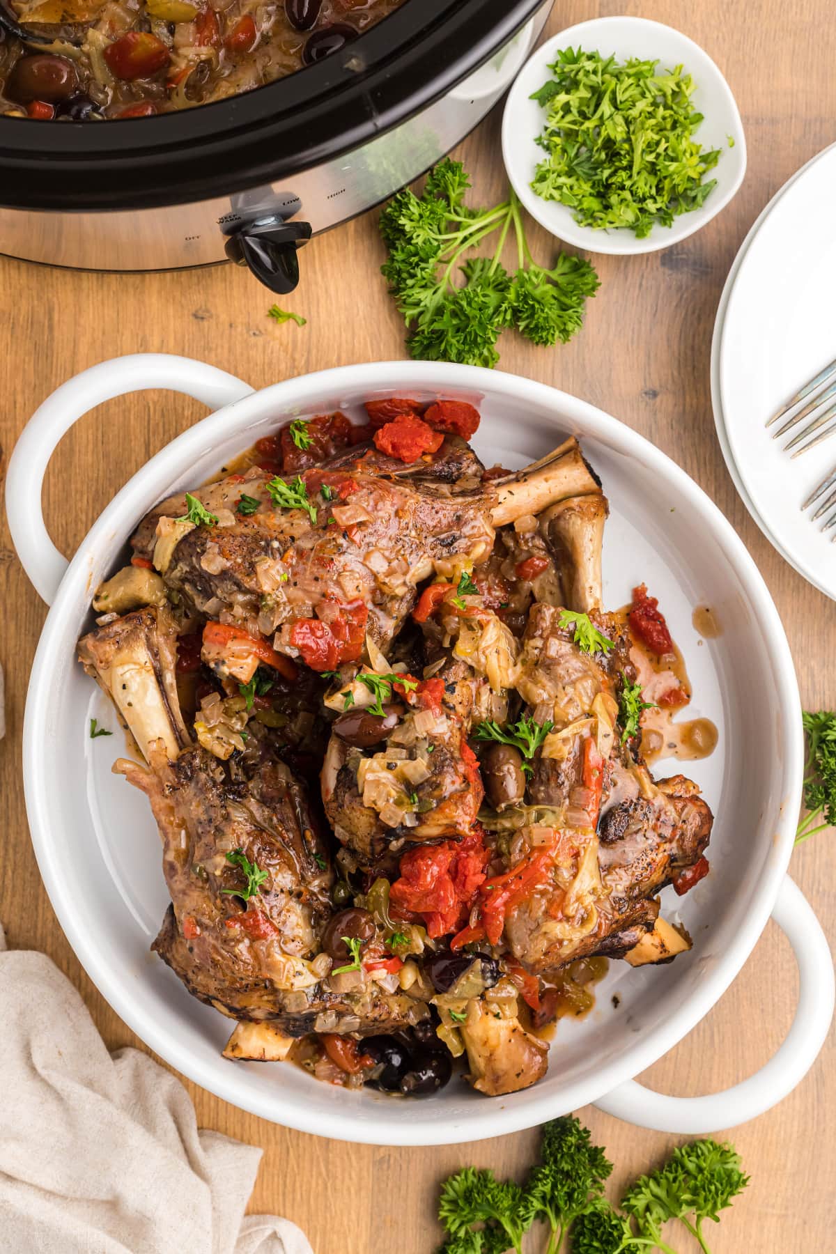 lamb shanks in a serving dish