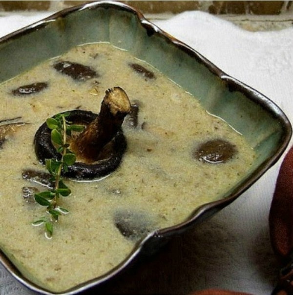 oven roasted mushroom soup in a bowl