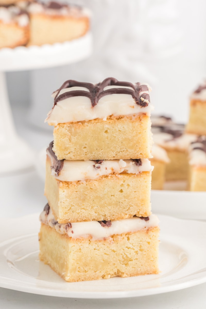 three vanilla bars stacked