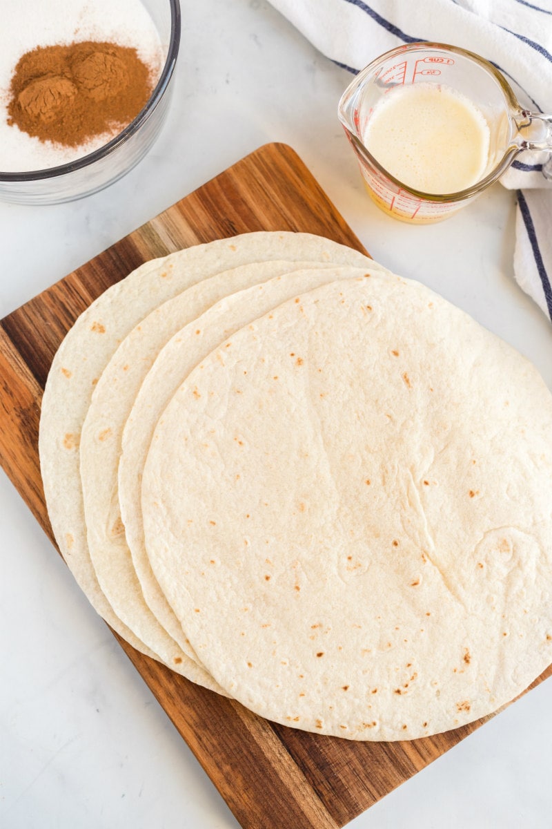 ingredients for cinnamon bunuelos