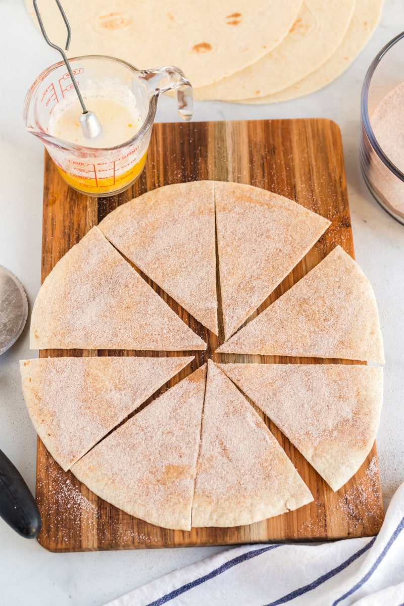 cinnamon bunuelos cut