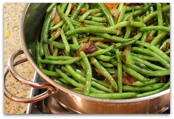 Traditional Thanksgiving Dinner Menu: the green beans