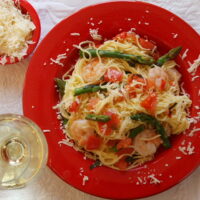 Angel Hair Pasta with Shrimp, Asparagus and Basil