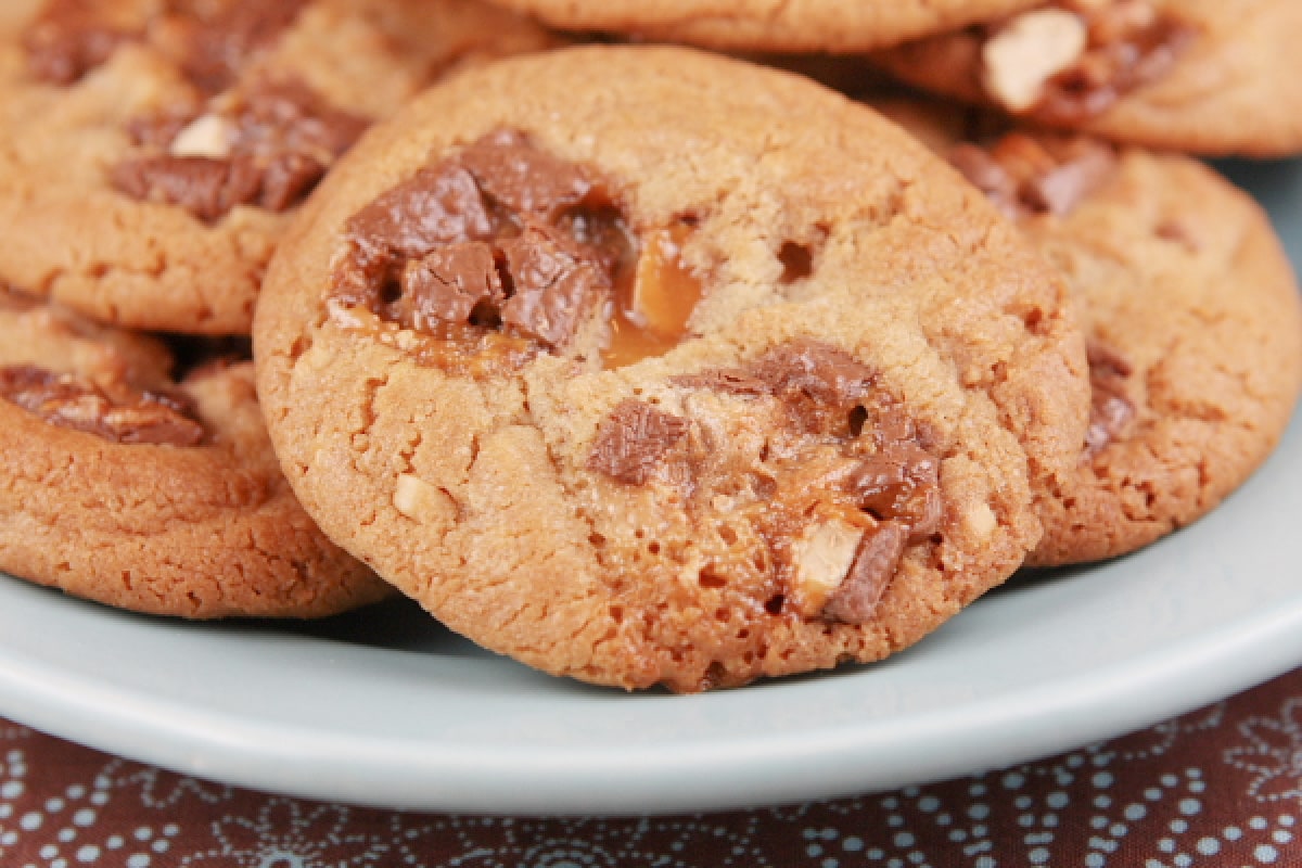 plate of snickers bar cookies