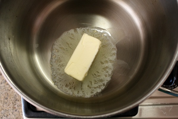 How to Make Caramel Corn : melt the butter