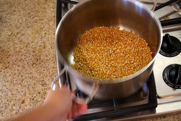 How to Pop Popcorn on the Stove