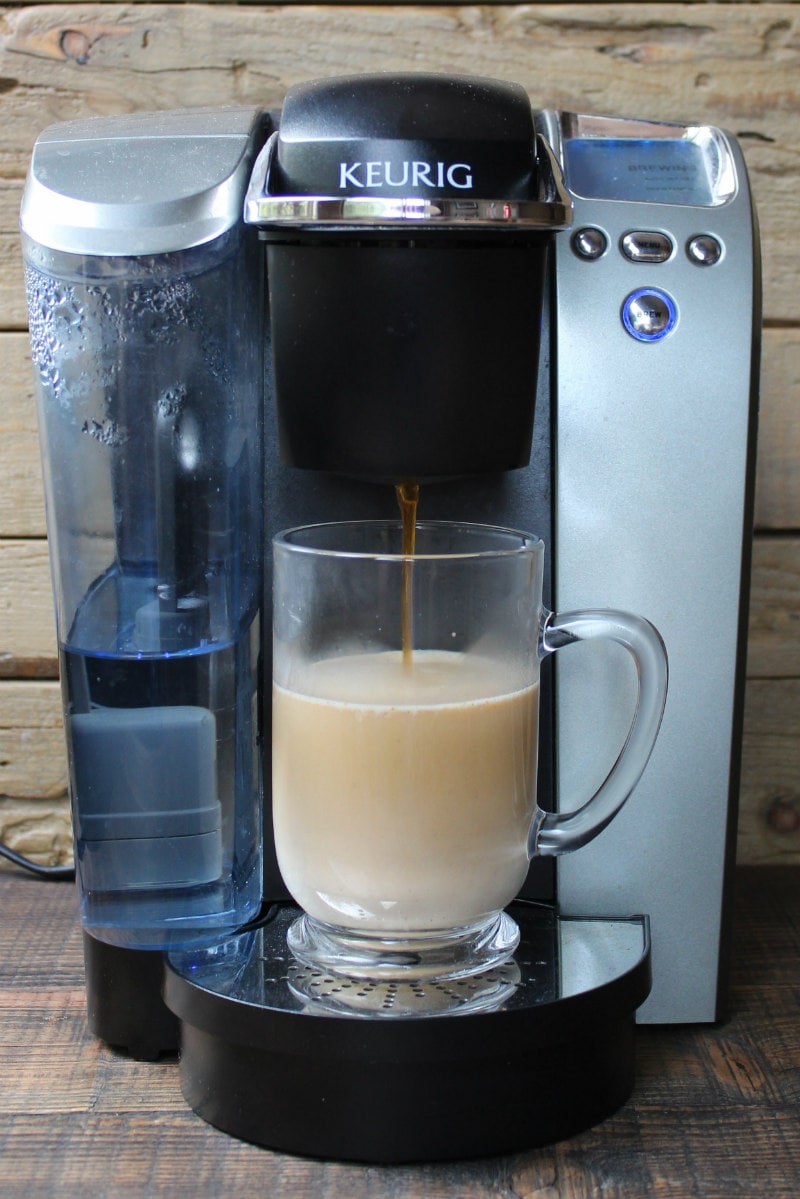 How to Make a Pumpkin Spiced Latte : brew coffee into the pumpkin milk