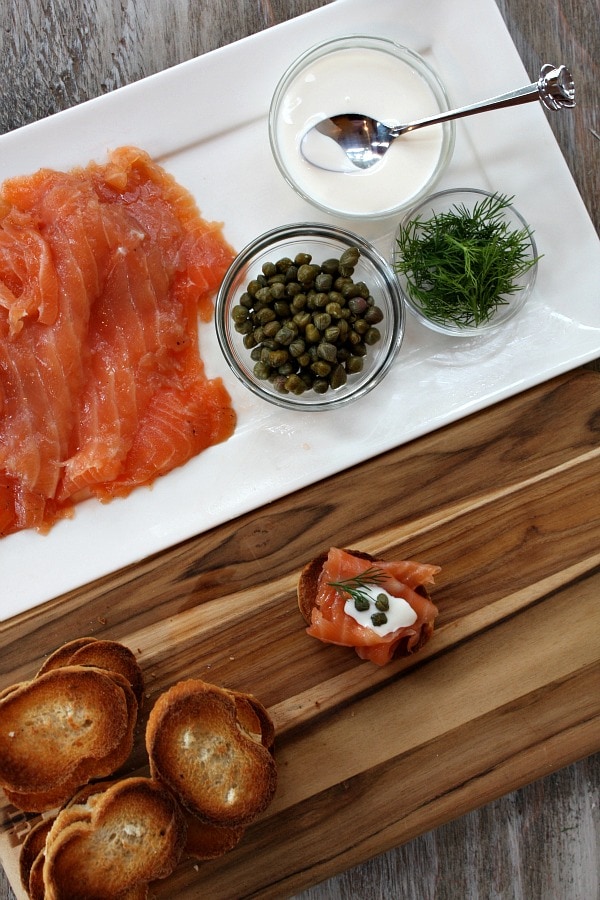 making salmon gravlax appetizers