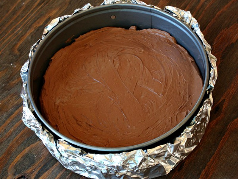 Chocolate Cheesecake Cake recipe from RecipeGirl.com #chocolate #cheesecake #cake #recipe #RecipeGirl Chocolate Cheesecake