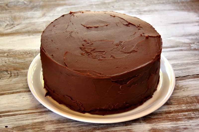 Chocolate Cheesecake Cake recipe from RecipeGirl.com #chocolate #cheesecake #cake #recipe #RecipeGirl Chocolate Cheesecake Cake