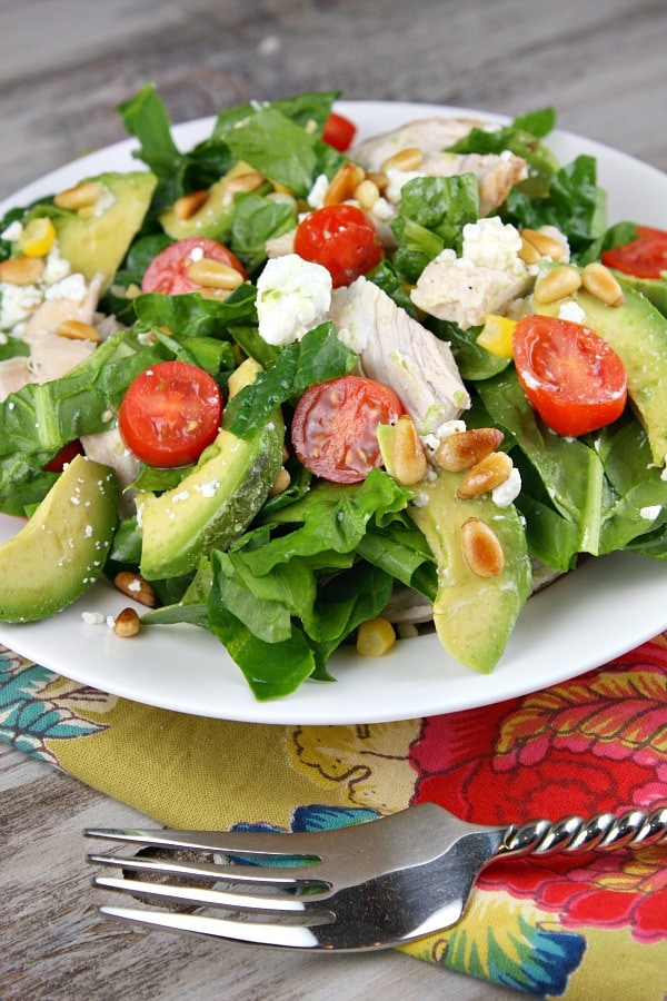 Spinach Salad with Chicken, Avocado and Goat Cheese 