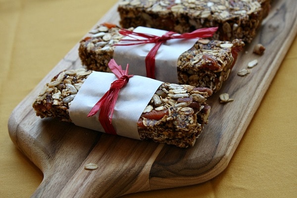Homemade Granola Bars with wrappers