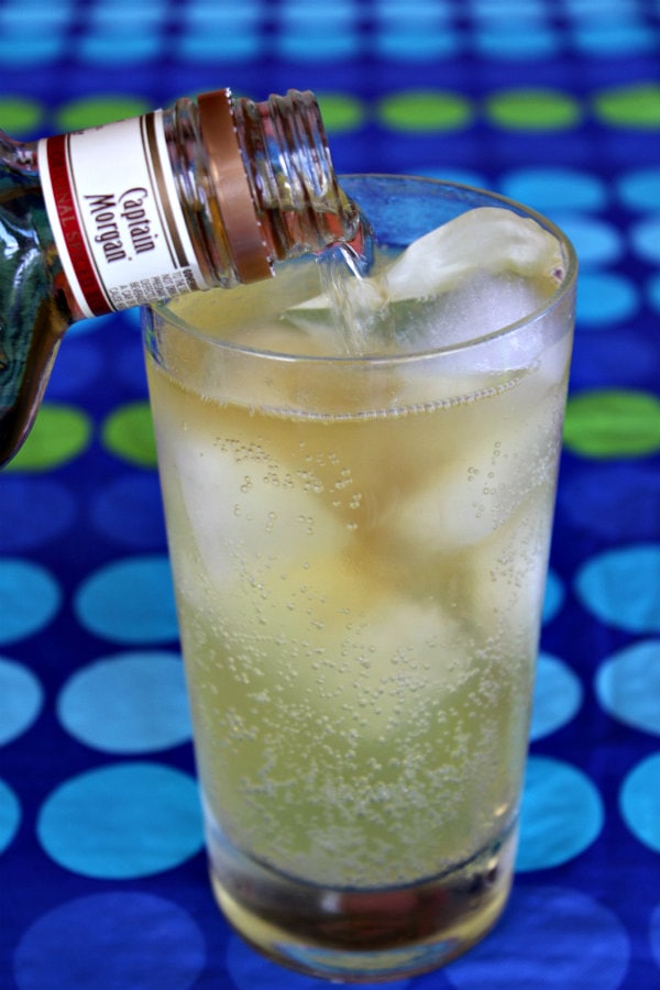 Adding rum to Skinny Ice Cocktails 