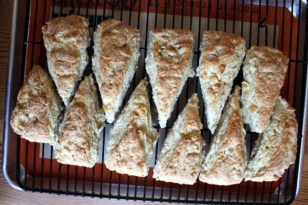 Caramel Apple Scones 