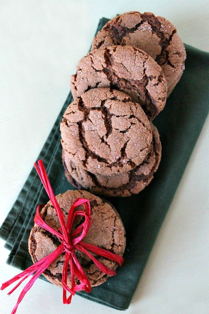 hot and spicy gingersnaps on a green napkin