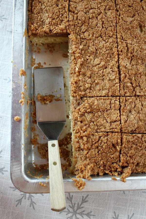 Classic Crumb Cake Recipe - from RecipeGirl.com