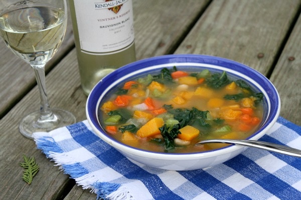 Butternut Squash and Kale Soup recipe from RecipeGirl.com #butternut #squash #butternutsquash #kale #soup #ww #weight #watchers #weightwatchers #recipe #RecipeGirl Butternut Squash and Kale Soup