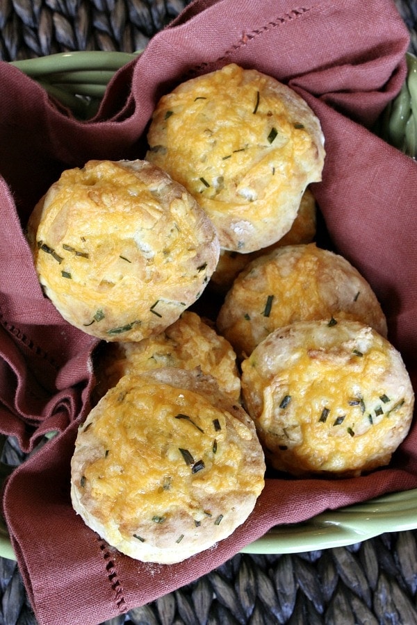 Cheesy Soda Scones