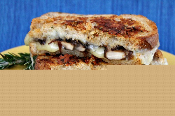 Mushroom Grilled Cheese with Balsamic Caramelized Onions 1