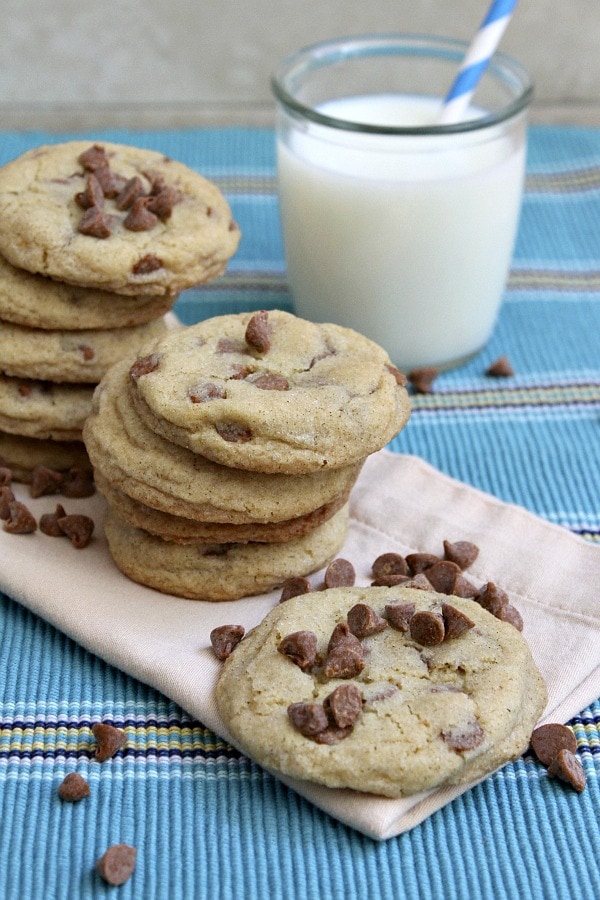 Pudding Chocolate Chip Cookies {Soft!} - Two Peas & Their Pod