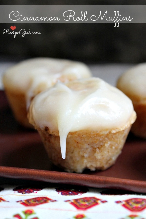 Cinnamon Roll Muffins with Cream Cheese Frosting Cinnamon Roll Muffins with Cream Cheese Frosting