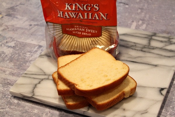 slices of king's hawaiian bread