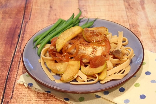 Chicken with Apples and Cider recipe from RecipeGirl.com Chicken with Apples and Cider with green beans on blue plate
