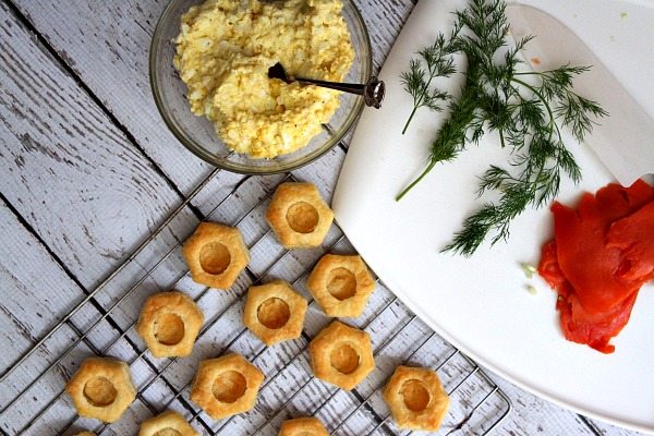 Egg Salad Cups with Smoked Salmon and Dill 4