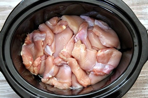 making Slow Cooker French Basil Chicken 