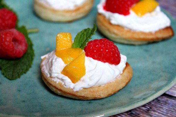 raspberry- mango dessert bruschetta