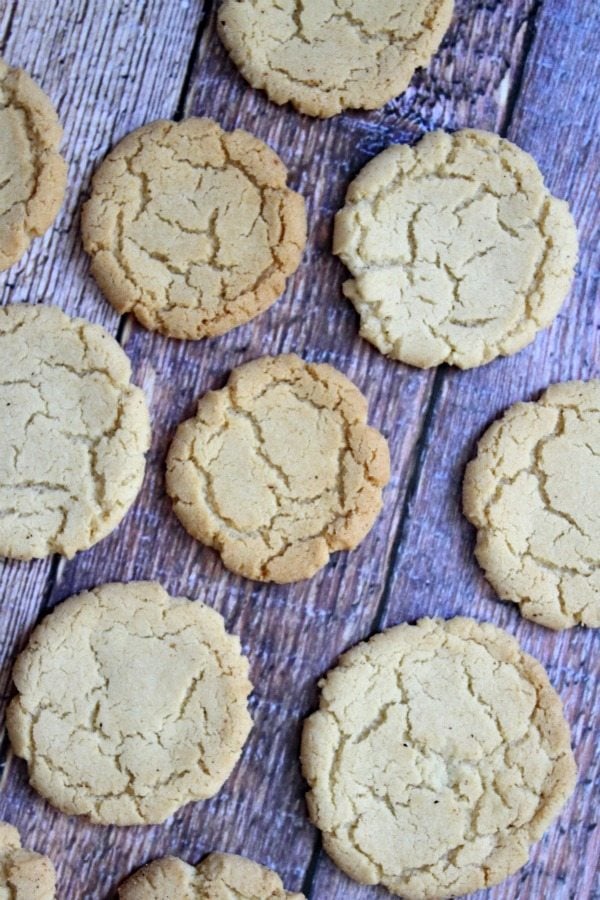 Crunchy Nutmeg Sugar Cookies #recipe