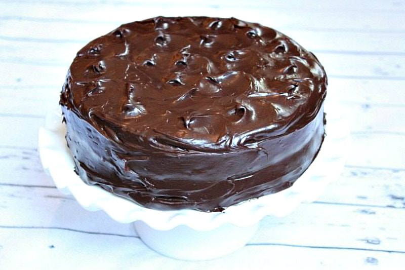 chocolate frosted cake